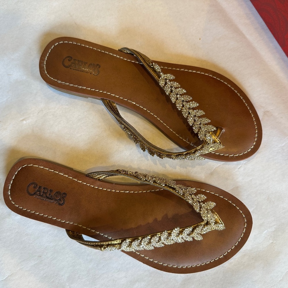 Carlos Santana Fancy Rhinestone Leaf design thong sandal Size 7.5 M